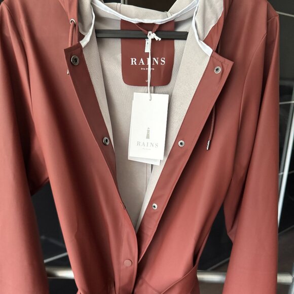 RAINS Raincoat Curve Long Belted Jacket  Maroon - Picture 10 of 14